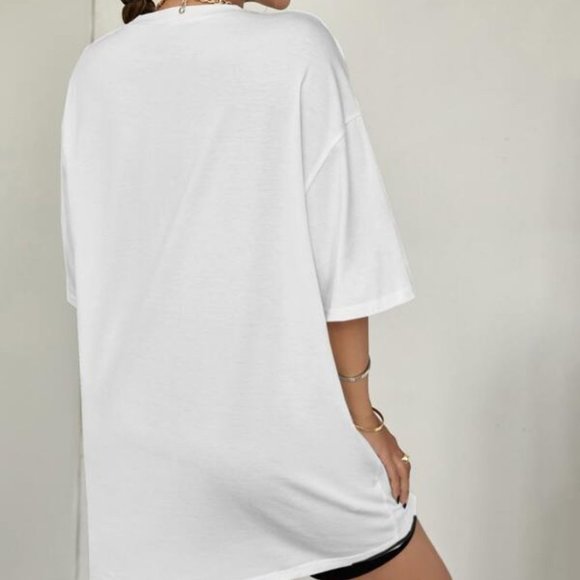 LOVE NEVER FAILS OVERSIZED TEE WHITE - Picture 2 of 5